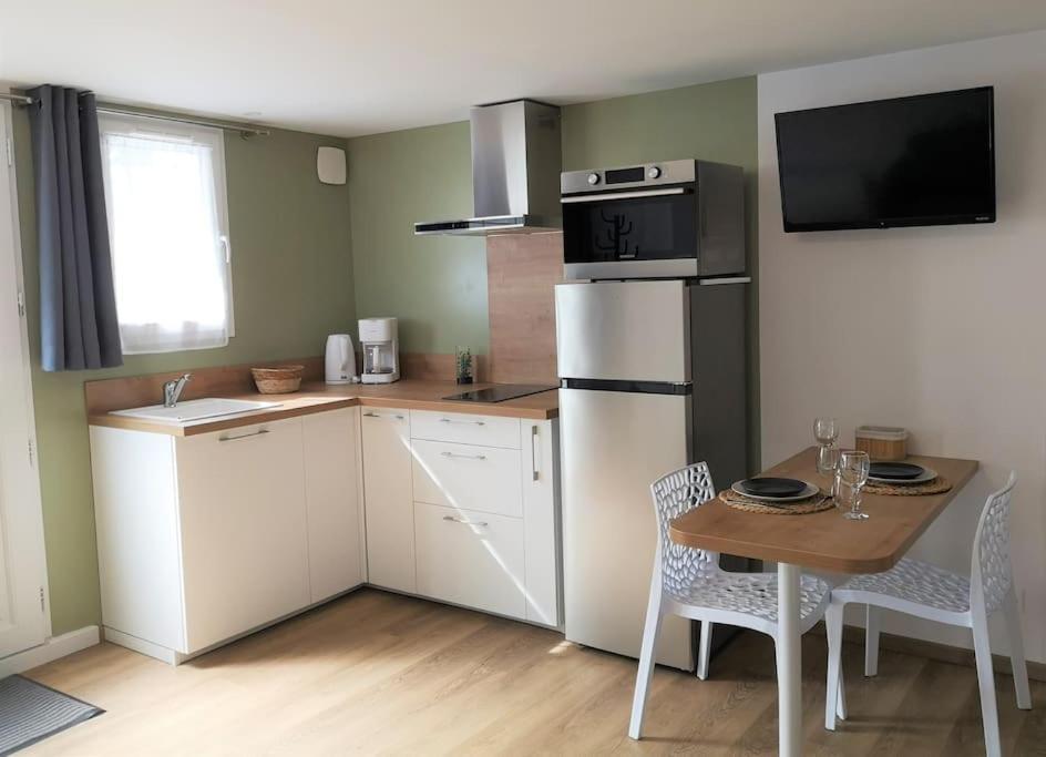T1 Bis Proche Marais Avec Garage A Moto Apartman Bourges Kültér fotó